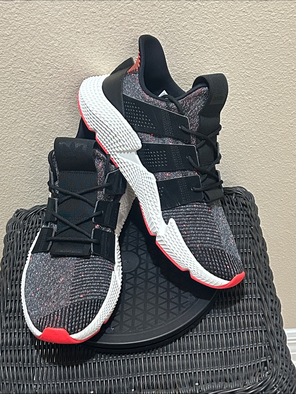 adidas Prophere Core Black Solar ared CQ3022